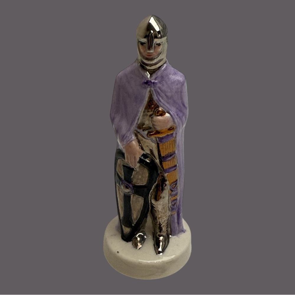Vintage Chess Piece Alberta Molds Ceramic 1973 Hand Painted Pawn - Picture 1 of 11